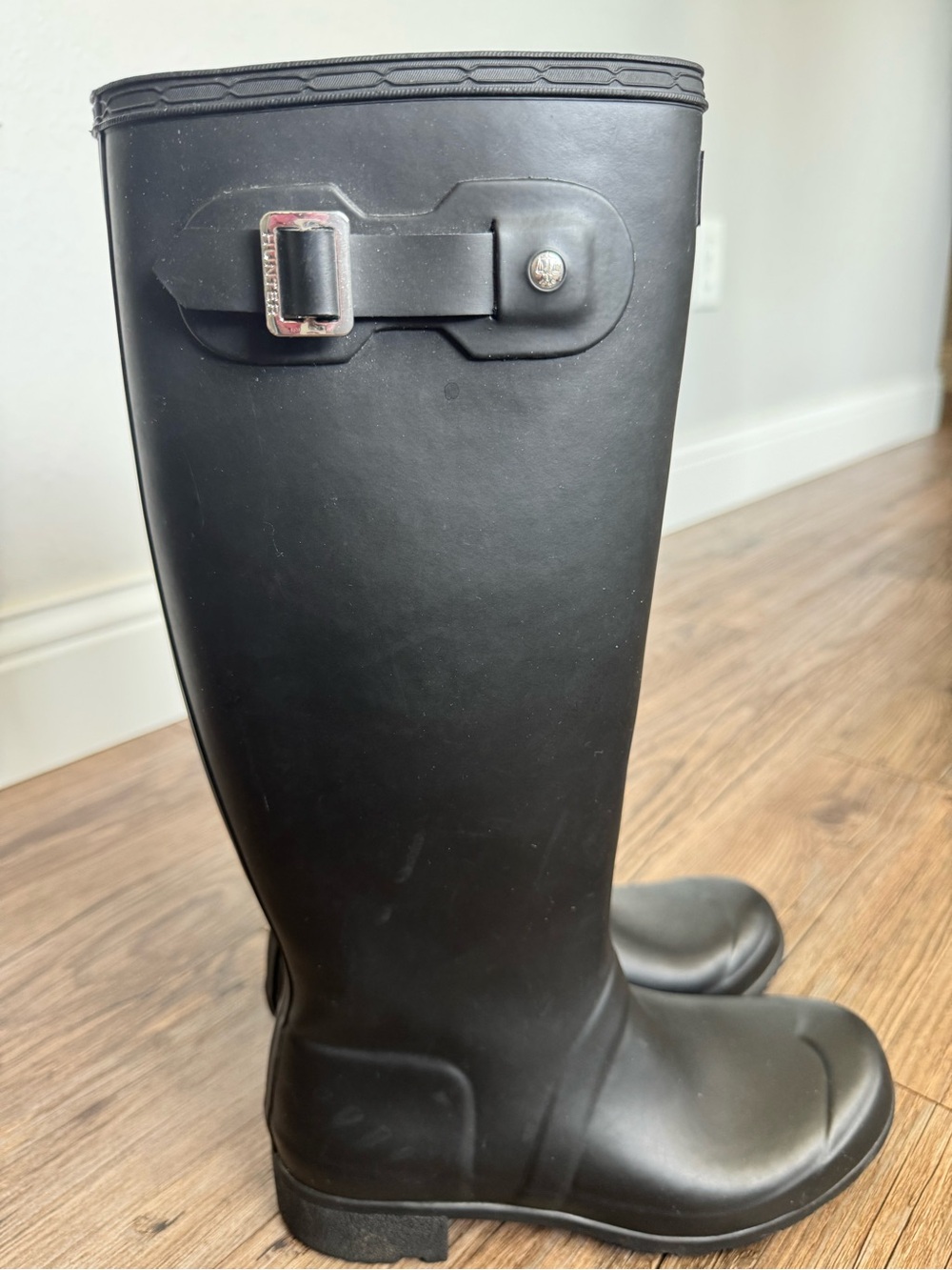 Hunter Tall Matte Black Rain Boots with Side Buckle Size 7 - Picture 4 of 8